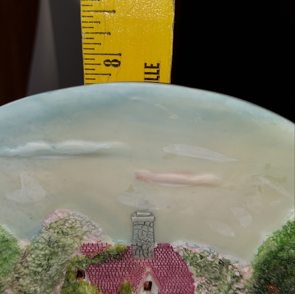 Beautiful Decorative Wall Hanging 3-D Plate English Cottage Countryside W/ Stand - Picture 10 of 11